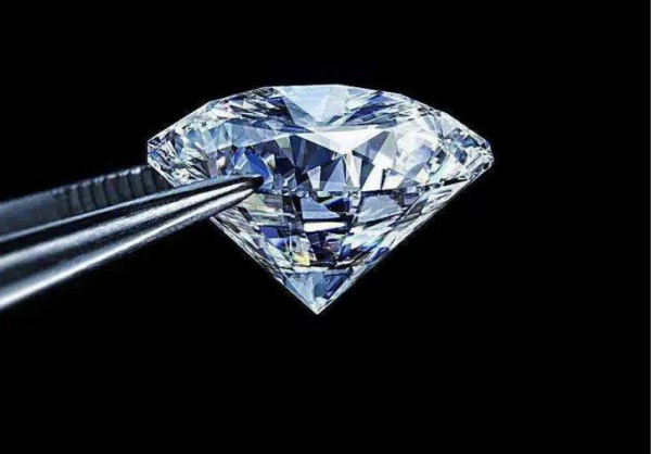 钻石如何挑选？培育钻石是什么？产业链介绍