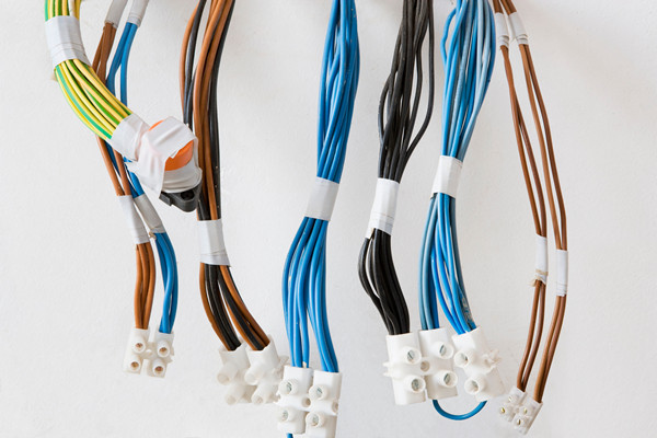 什么是海底电缆？种类有哪些？怎样接线？